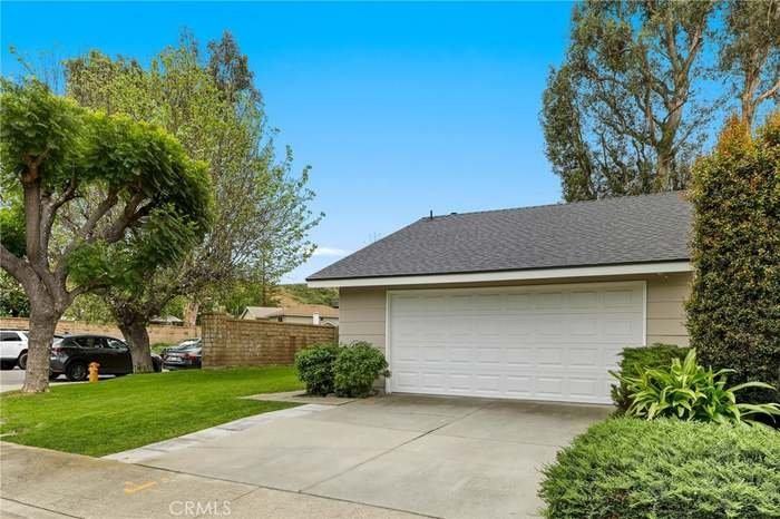 27232 Eastridge Dr - Photo 7 of 10