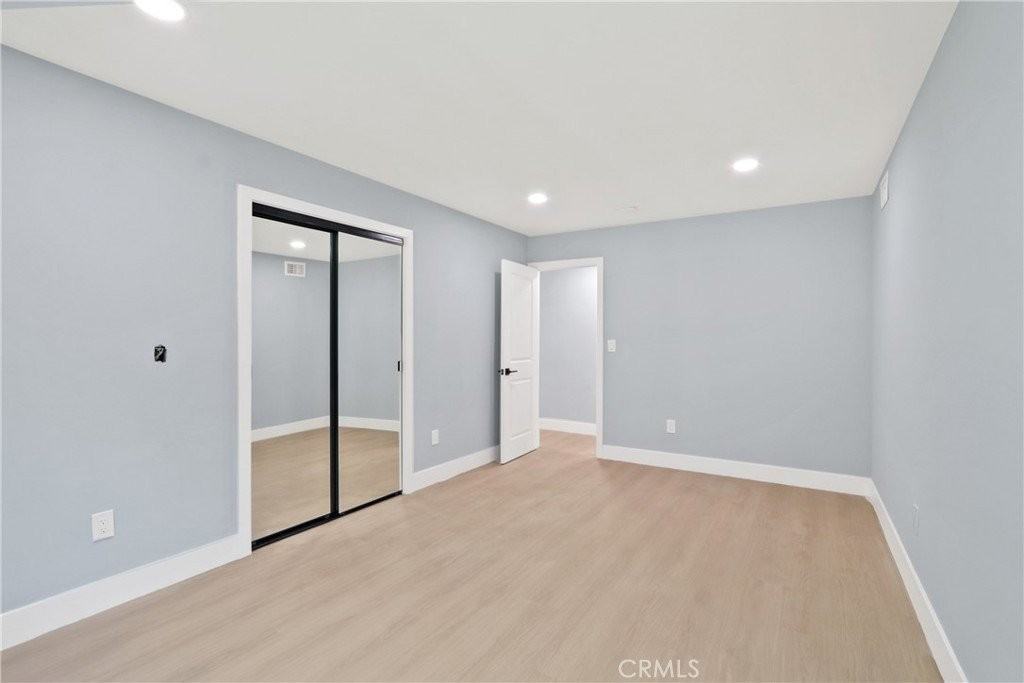 1309 E Sunview Dr - Photo 4 of 20