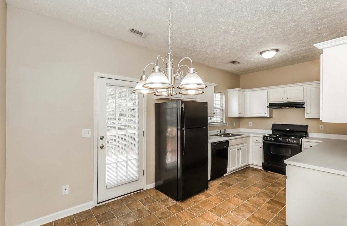 4214 Reeshemah St - Photo 4 of 9