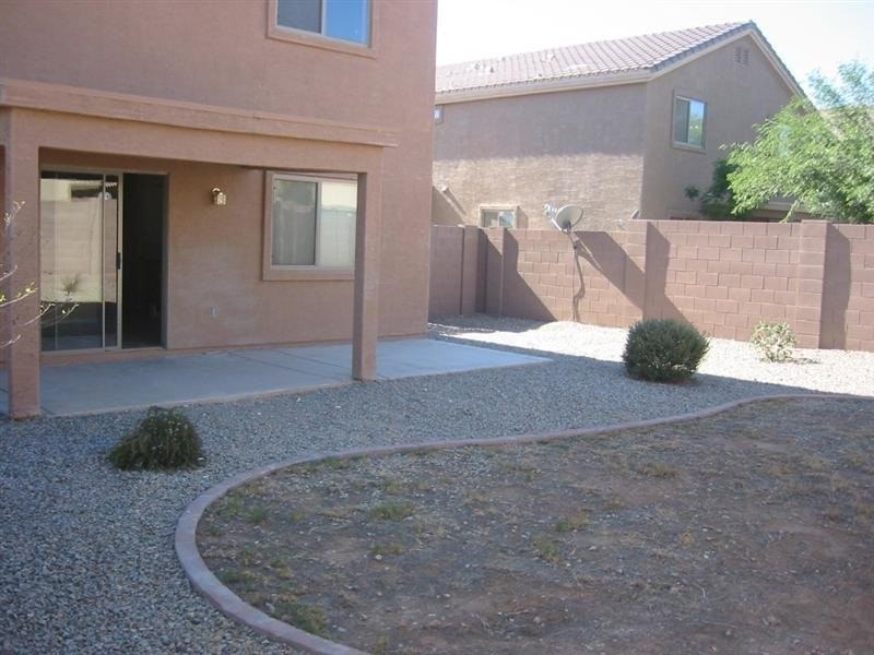 12368 W Devonshire Ave - Photo 4 of 6
