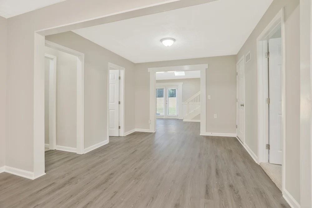 1818 Waldrep Cir Se - Photo 4 of 14