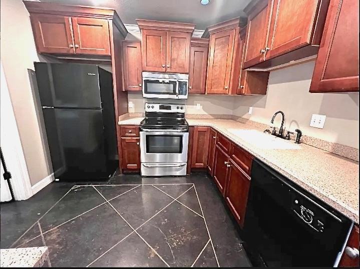 4821 Ocean Dr - Photo 3 of 13
