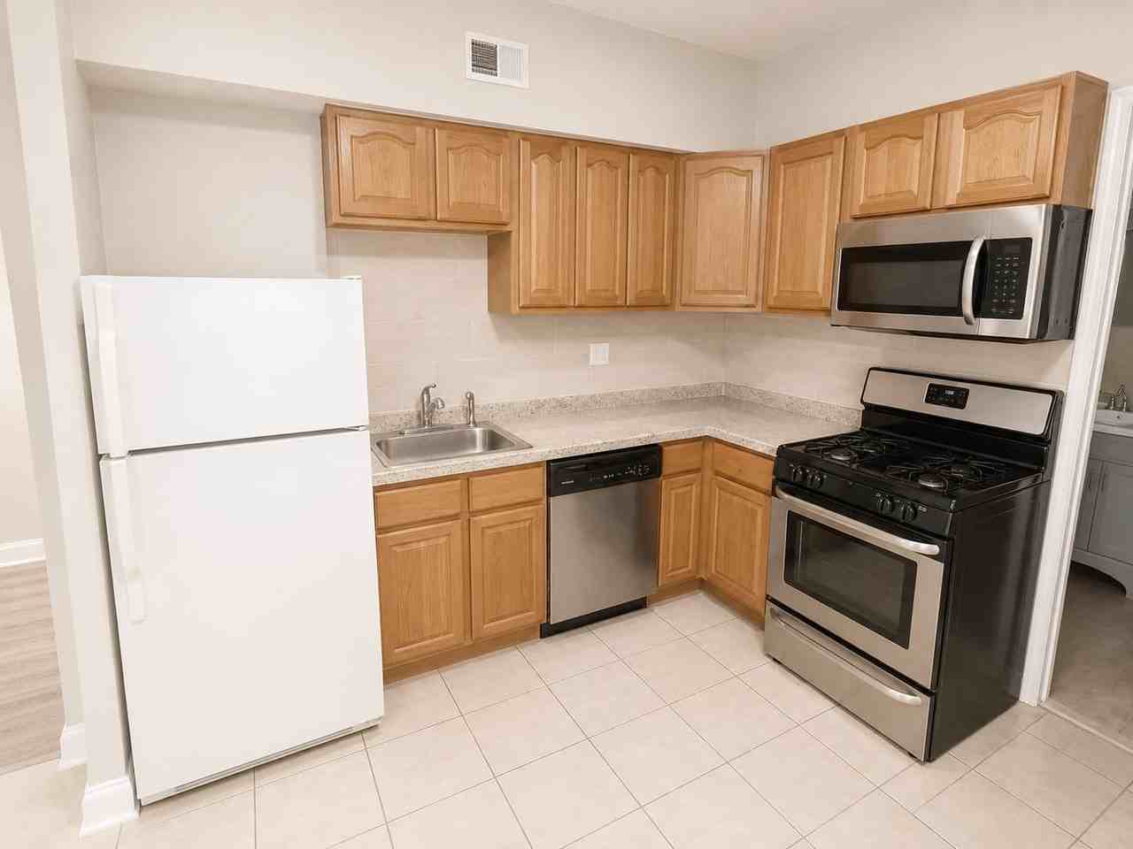 342 Irvine Turner Blvd #1 - Photo 3 of 6