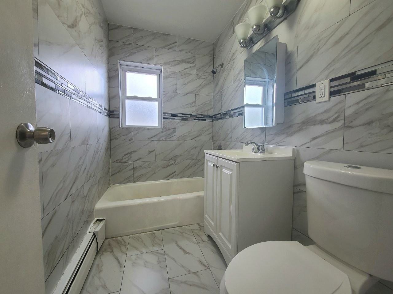 479 Roseville Ave #1 - Photo 3 of 6