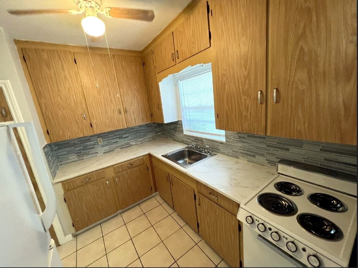 1829 10th St N #1829 - Photo 6 of 13