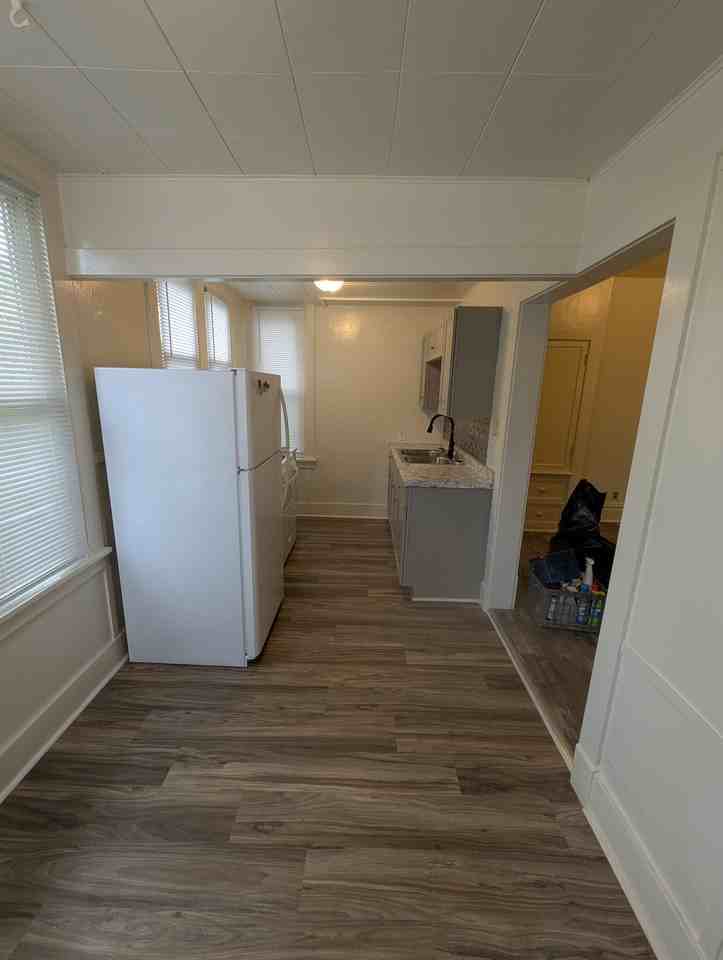 332 Franklin St - Photo 4 of 14