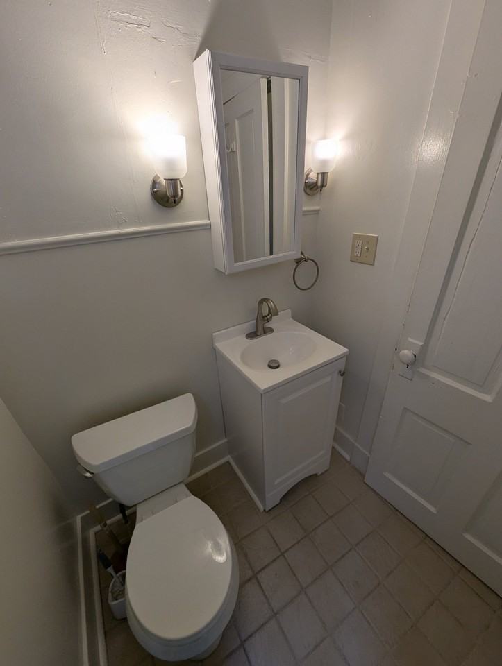 332 Franklin St - Photo 7 of 14