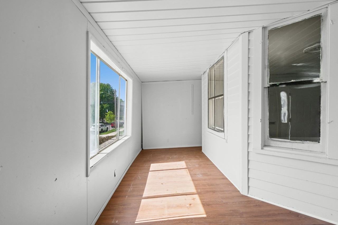 112 Winthrop Ave #1 - Photo 3 of 20