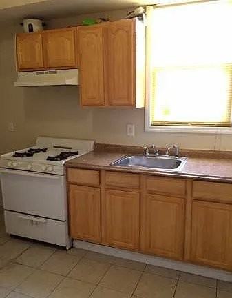 52 Stockman Pl #2L - Photo 2 of 4