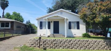 featured image of 1025 Enwood Rd
