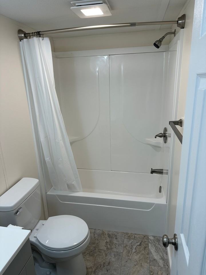 5297 Old Richmond Rd - Photo 7 of 11