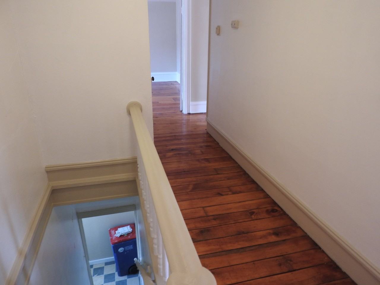 827 Fulton St W #2 - Photo 6 of 8