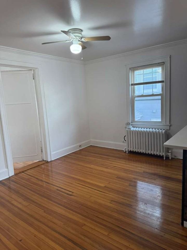 290 Roberts Ave #2 - Photo 2 of 14