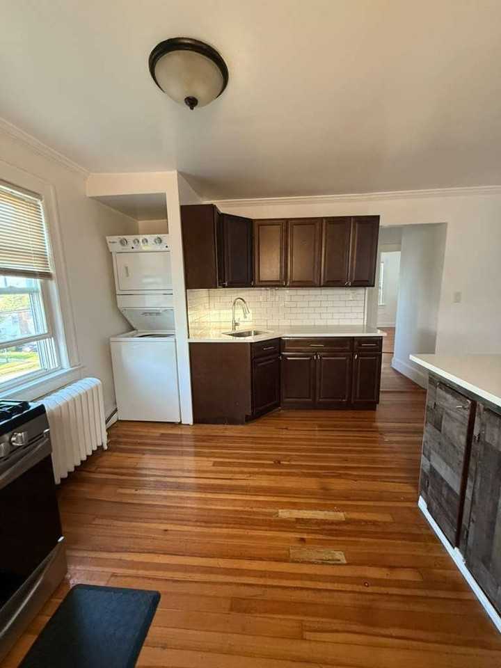 290 Roberts Ave #2 - Photo 7 of 14