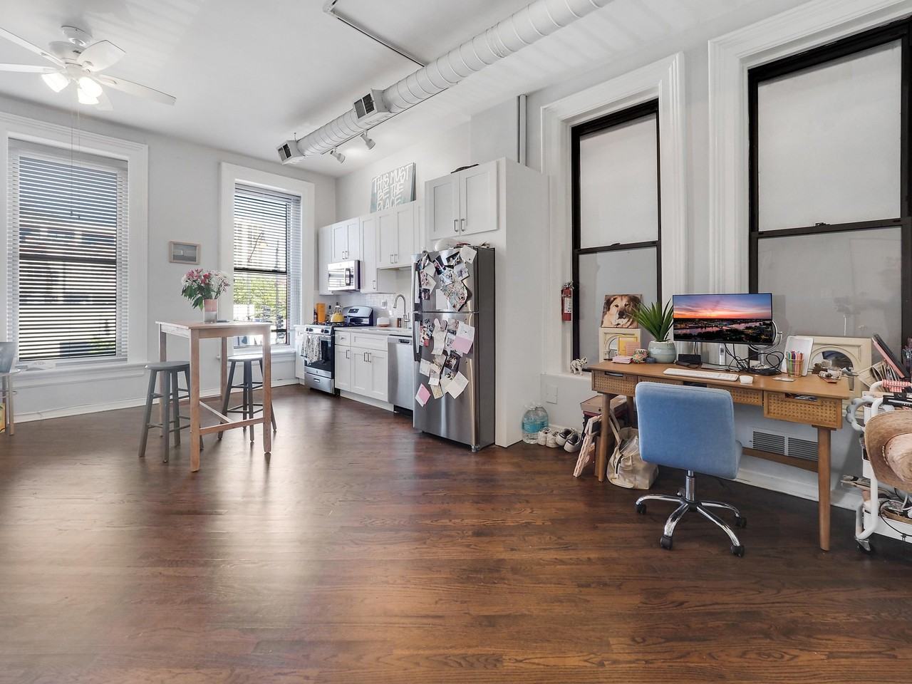 1561 N Wells St #2F - Photo 6 of 12