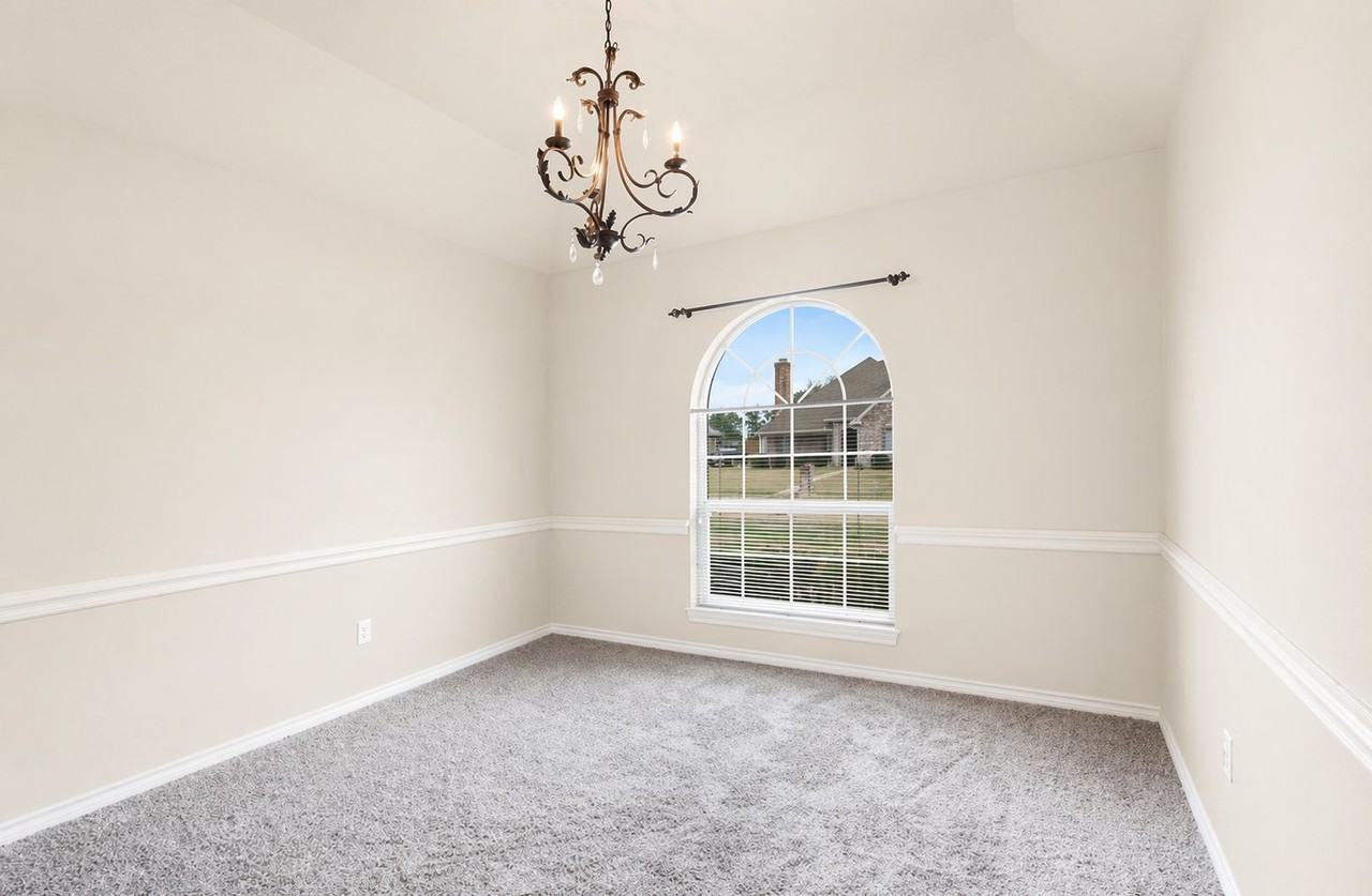 3650 Brownwood Dr - Photo 6 of 14
