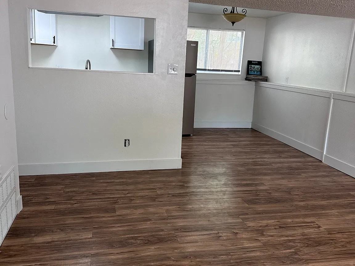 2911 W Uintah St #4 - Photo 7 of 10