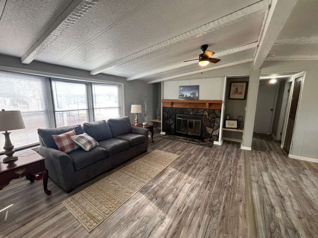 7031 Timber Rdg S - Photo 4 of 15