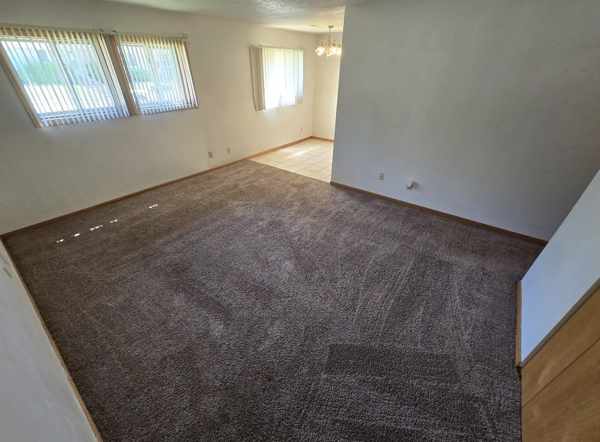 530 23rd St - Photo 4 of 4
