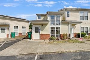 featured image of 1034 Wildwood Dr #1034