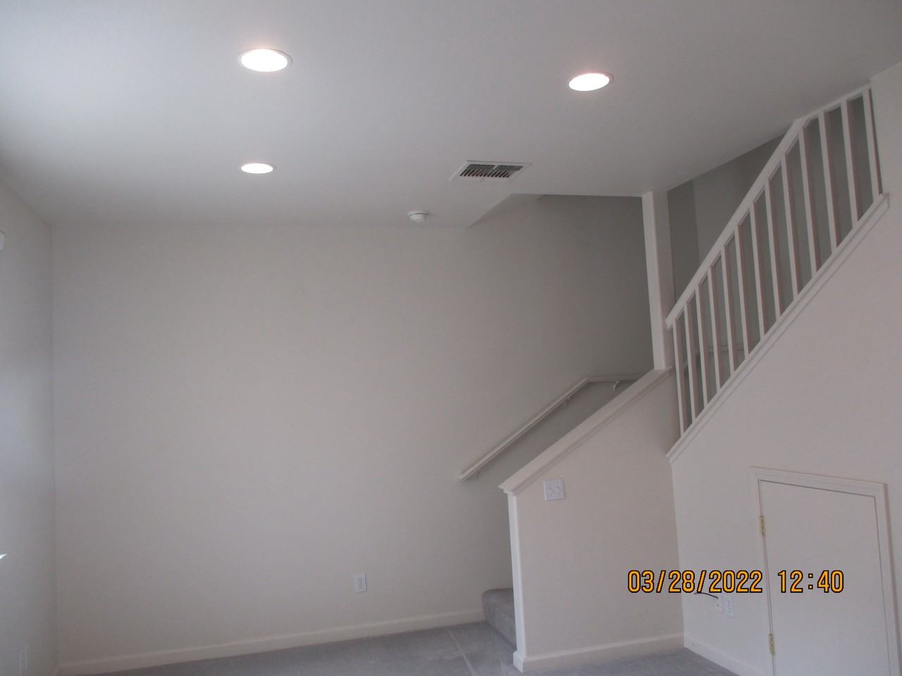 1751 Pinewood Dr #7B - Photo 2 of 10