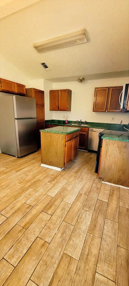 2604 Woodlands Dr #NA - Photo 5 of 15