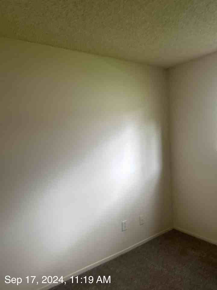 1529 Douglas Ave #A - Photo 5 of 6