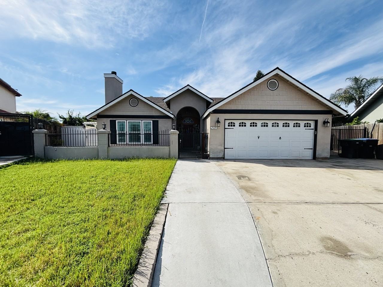2529 E Four Creeks Ct #NA - Photo 2 of 2