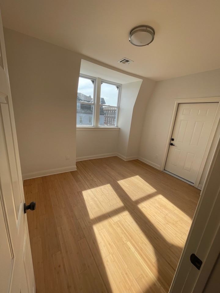 701 Main St #BH - Photo 2 of 7