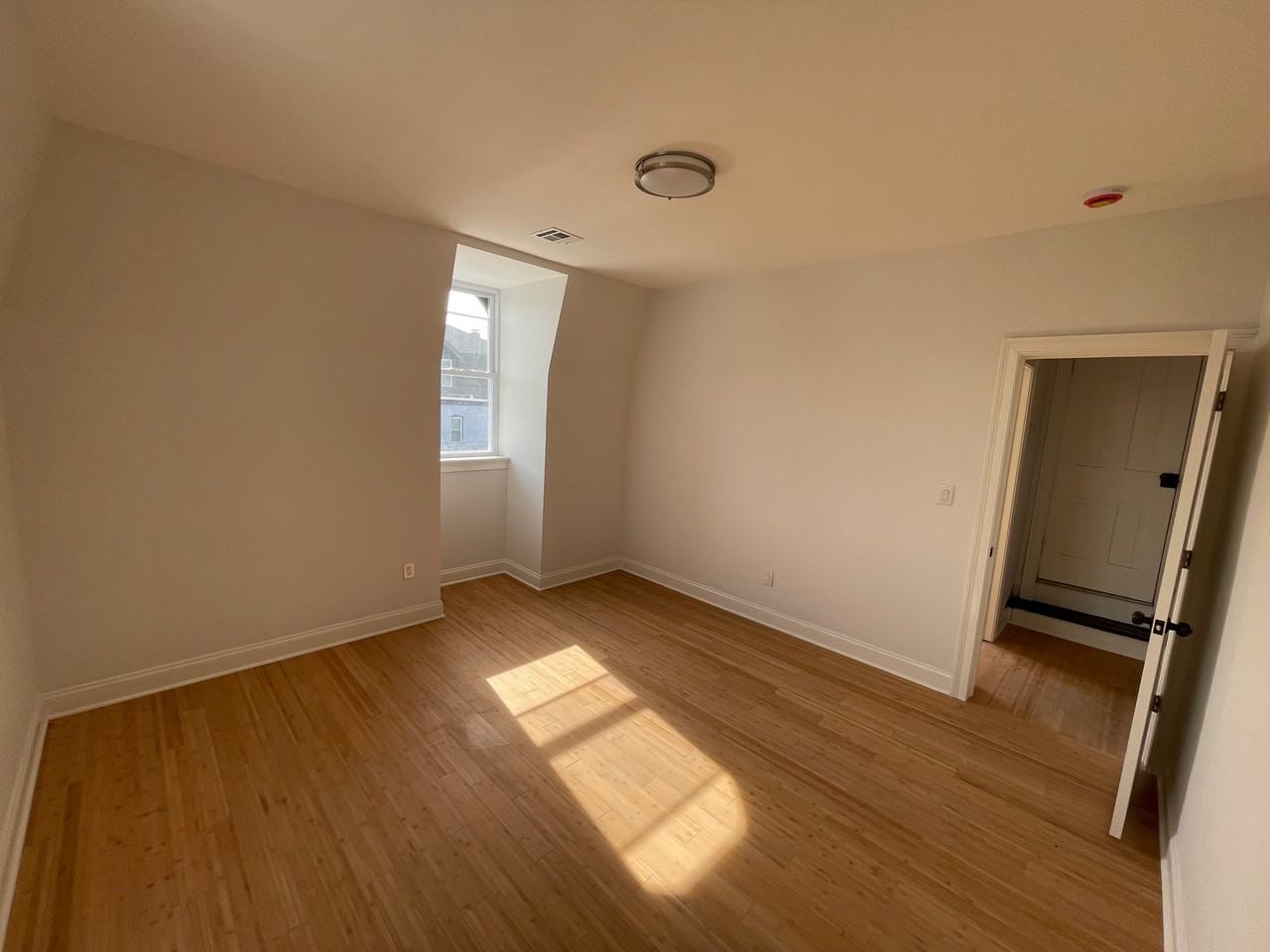 701 Main St #BH - Photo 4 of 7