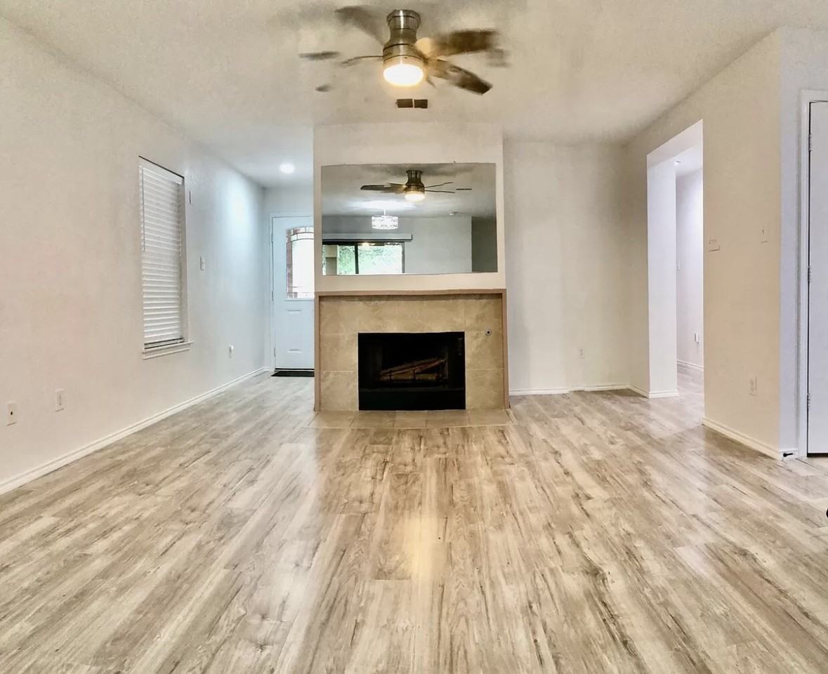 321 Sandy Shl #NA - Photo 4 of 17