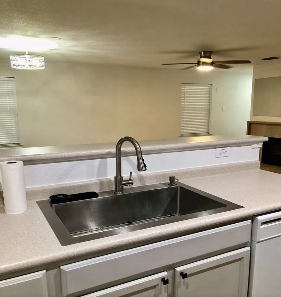 321 Sandy Shl #NA - Photo 7 of 17