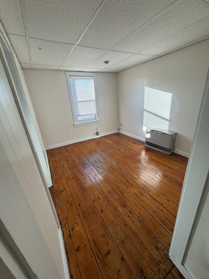 40 Roberts St #A - Photo 6 of 6