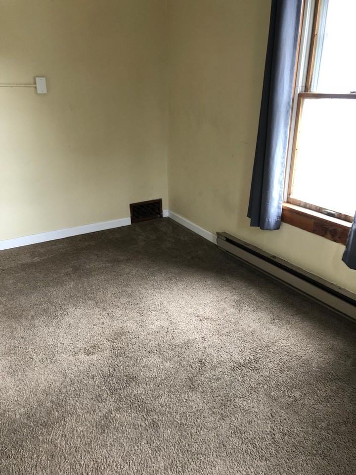 221 Chestnut St #1 - Photo 4 of 4
