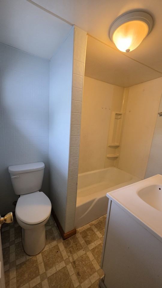 221 Chestnut St #3 - Photo 6 of 6