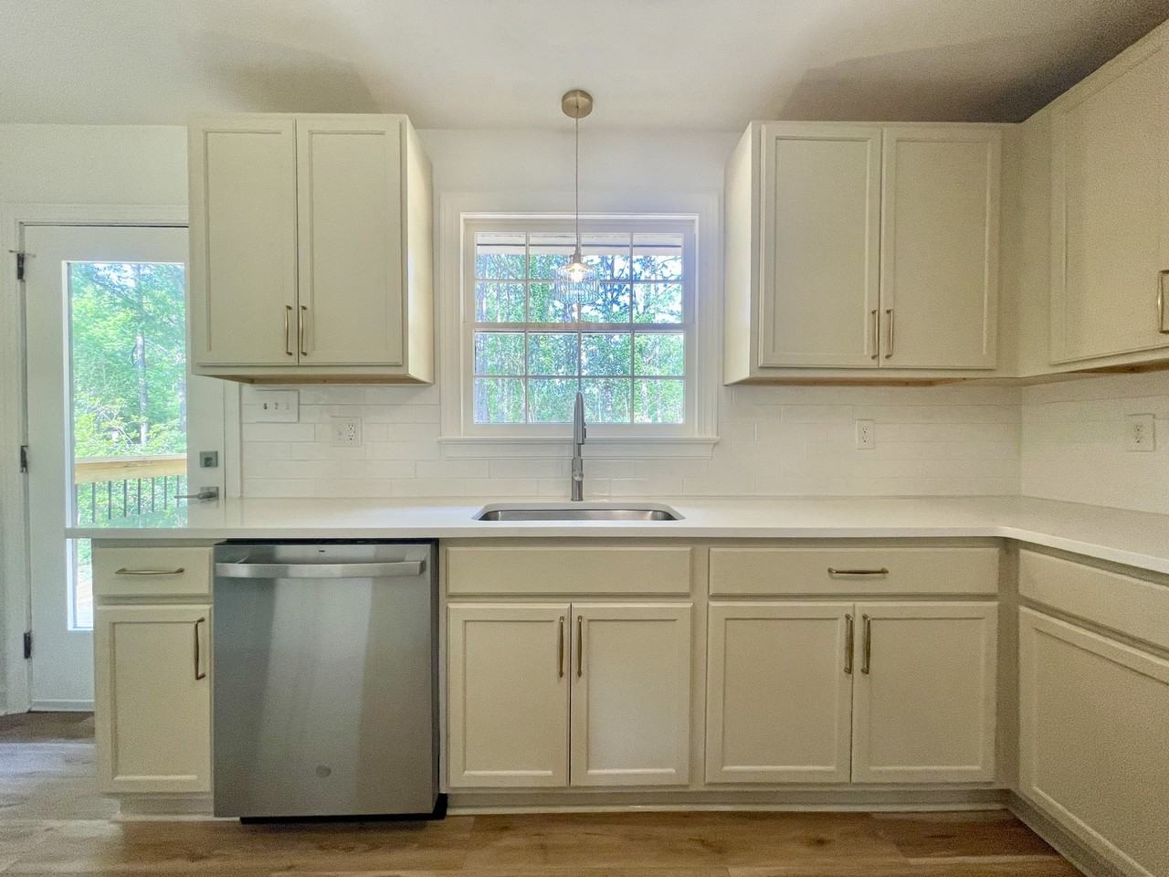 413 Hoff Ave #NA - Photo 5 of 18