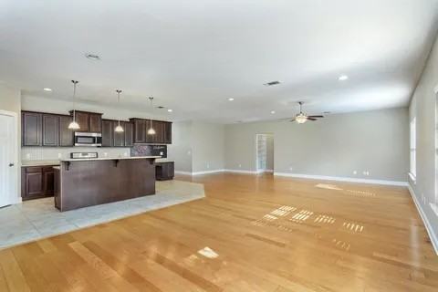6013 Trestle St #NA - Photo 6 of 16
