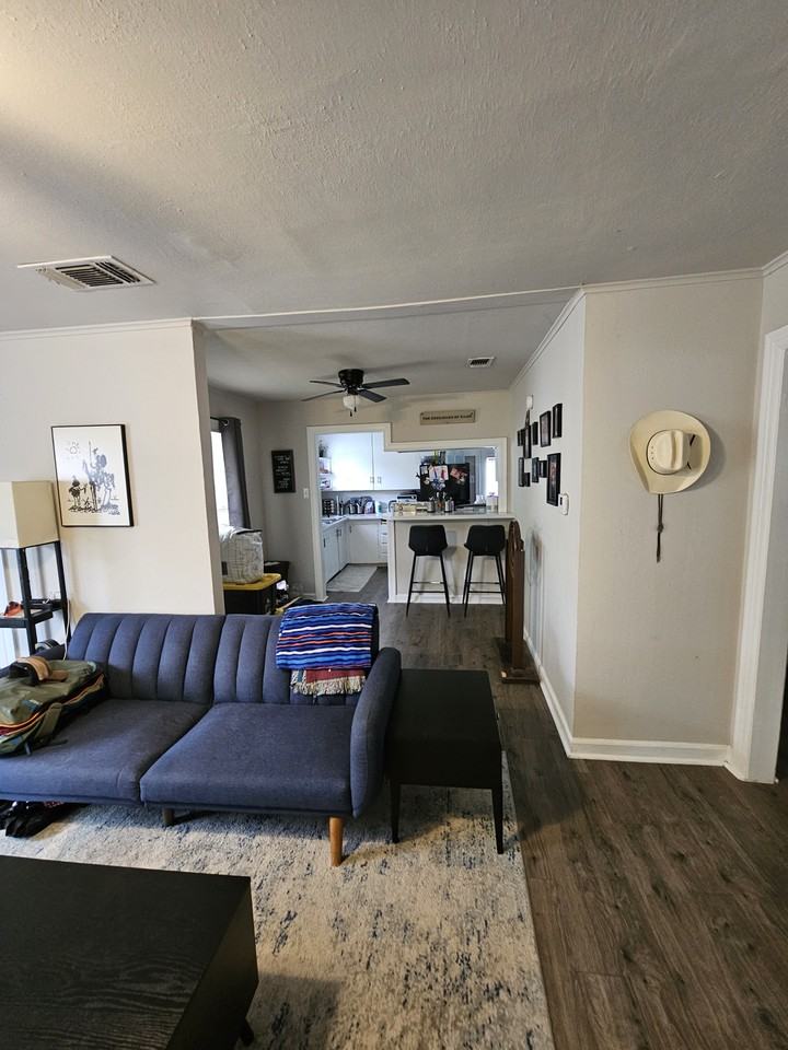 4725 Calmont Ave #NA - Photo 3 of 8