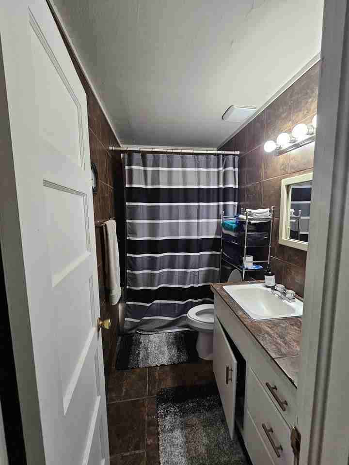 4725 Calmont Ave #NA - Photo 6 of 8