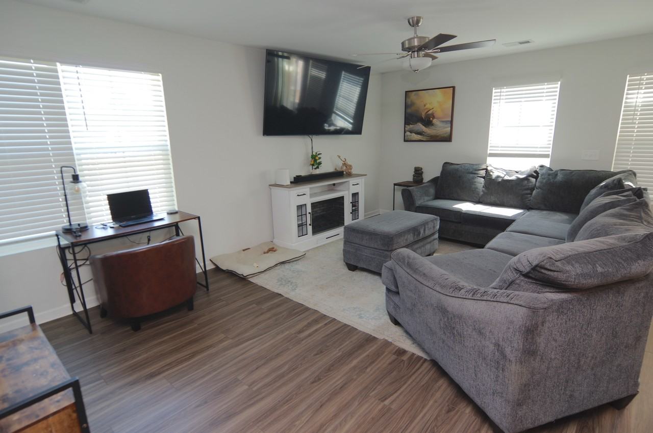 626 Wooster Dr #NA - Photo 3 of 15