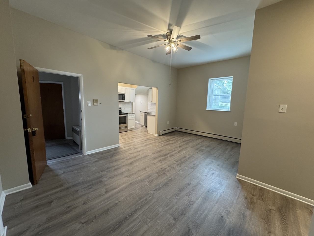 615 Summit St #2 - Photo 7 of 18
