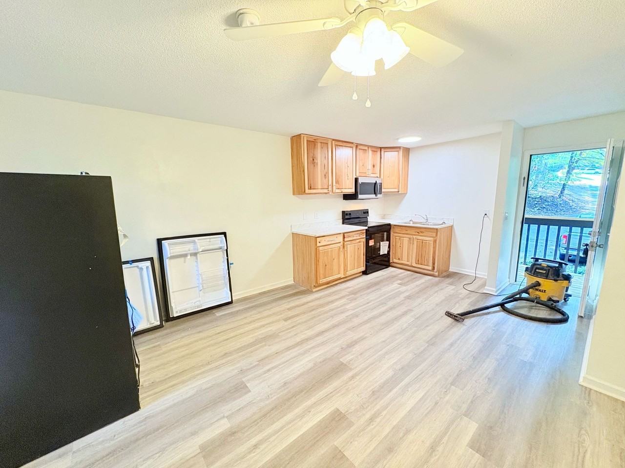 207 Cochran Rd #1 - Photo 2 of 4