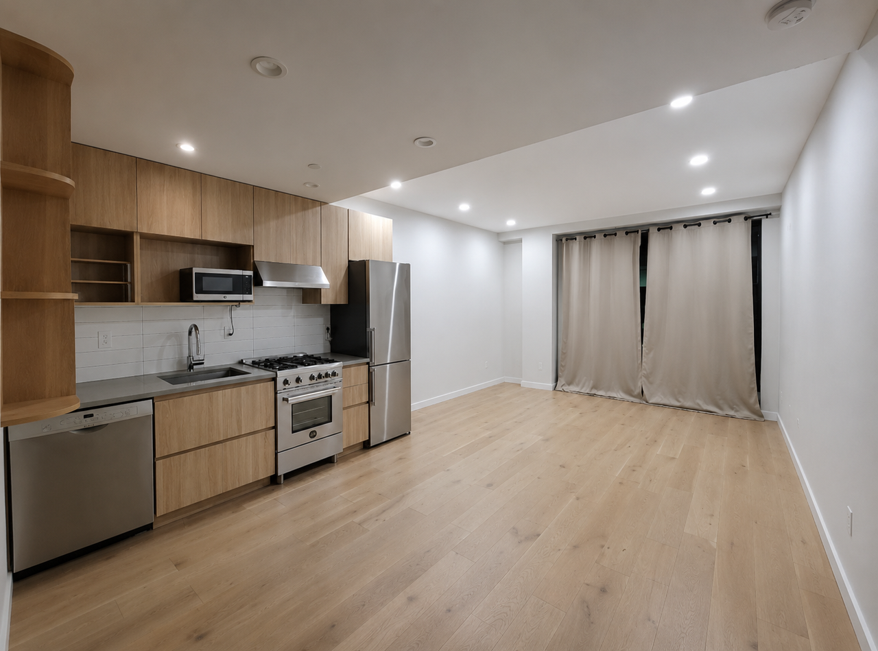 1433 31st Ave #1F - Photo 2 of 17