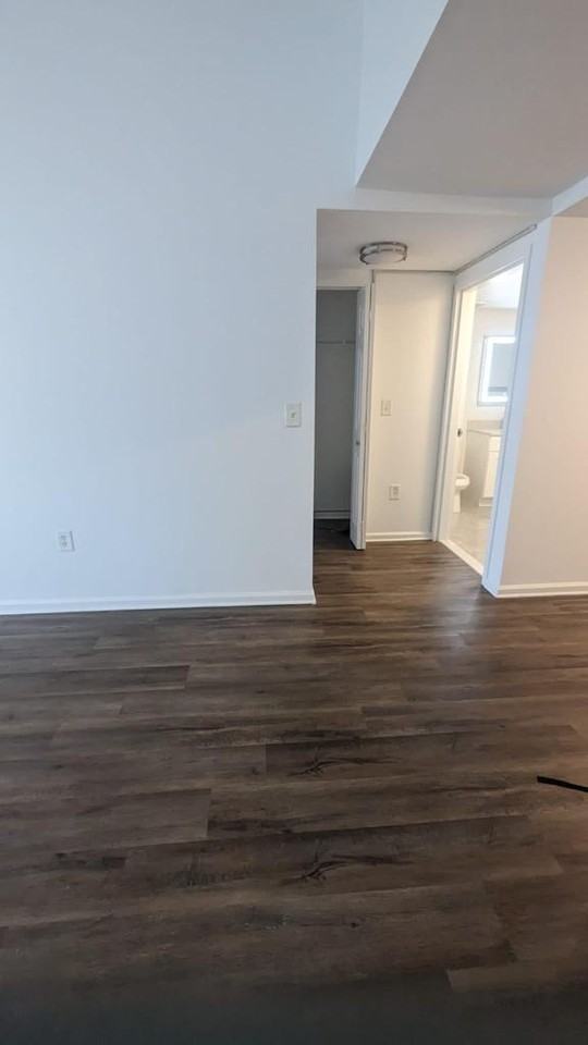 112 Christopher Columbus Dr #3206 - Photo 4 of 20