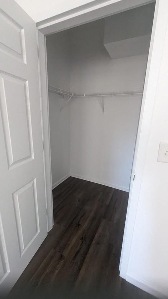 112 Christopher Columbus Dr #3206 - Photo 7 of 20