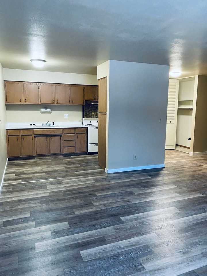 19 Plex Merrill - Photo 6 of 18
