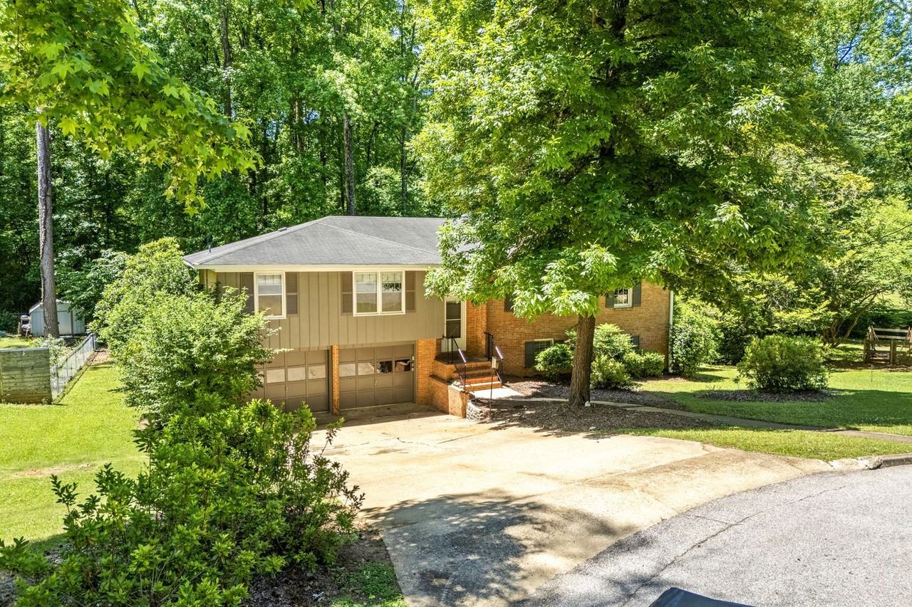 307 Lancaster Ave - Photo 2 of 25