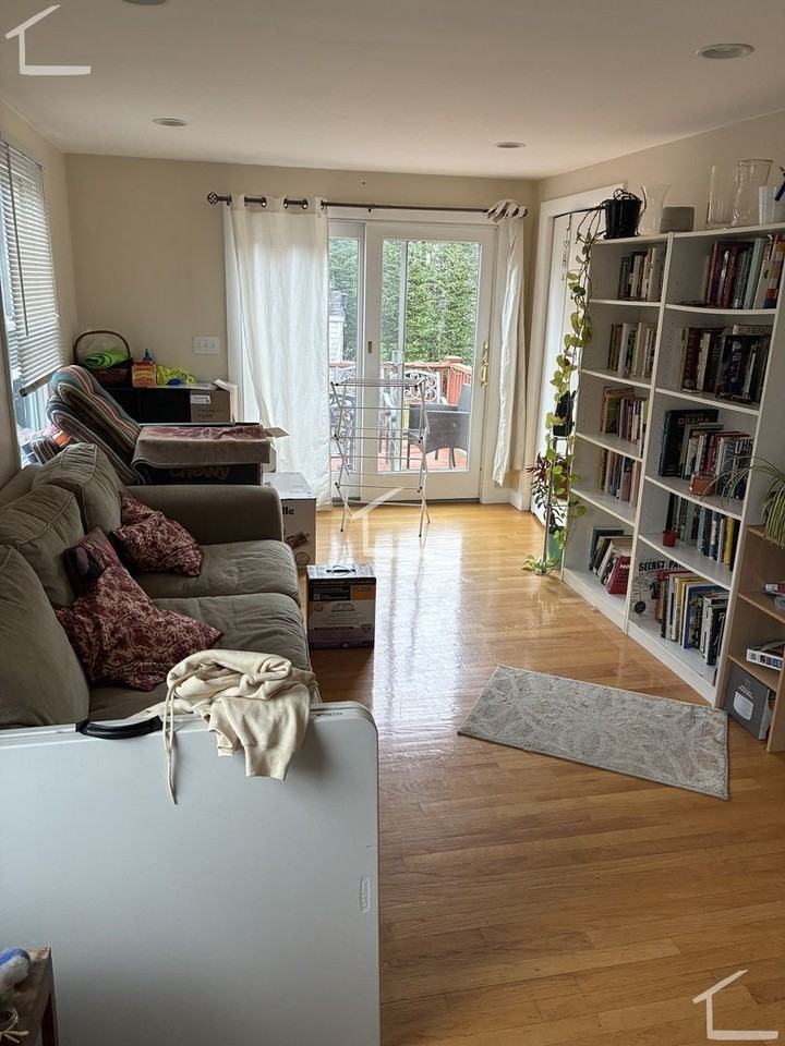 72 Fessenden St - Photo 3 of 15