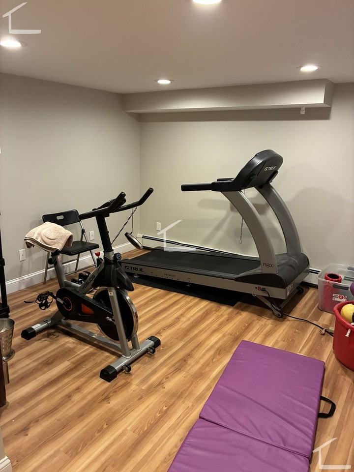 72 Fessenden St - Photo 5 of 15