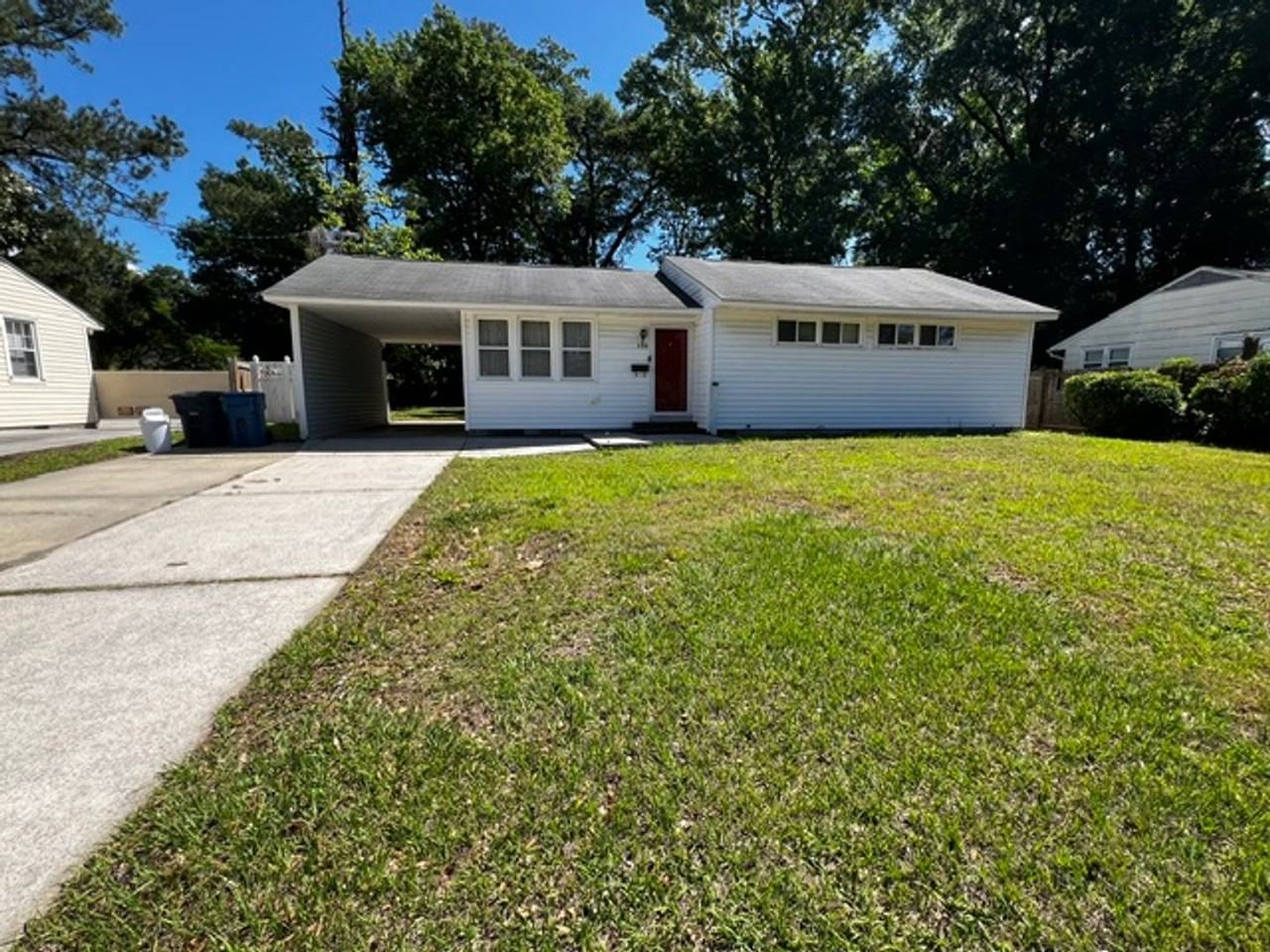 508 Henderson Dr - Photo 2 of 25
